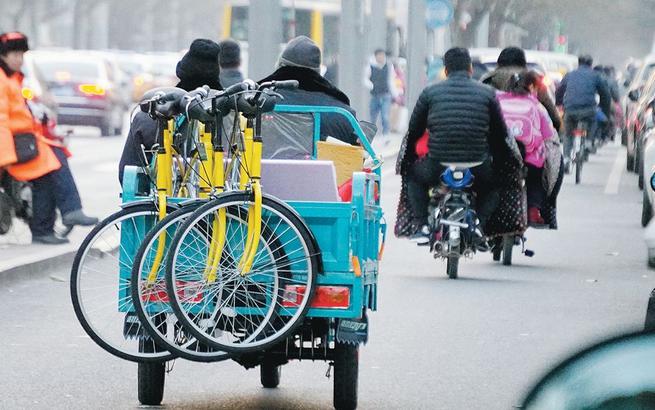 共享單車(chē)繁華背后：投資人撤資，公司倒閉，幾十億押金不知去向